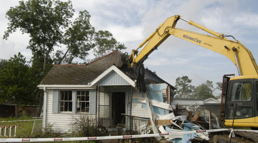 House being torn down