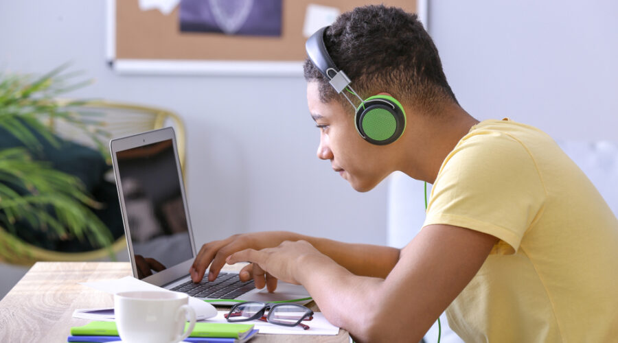 Student working online