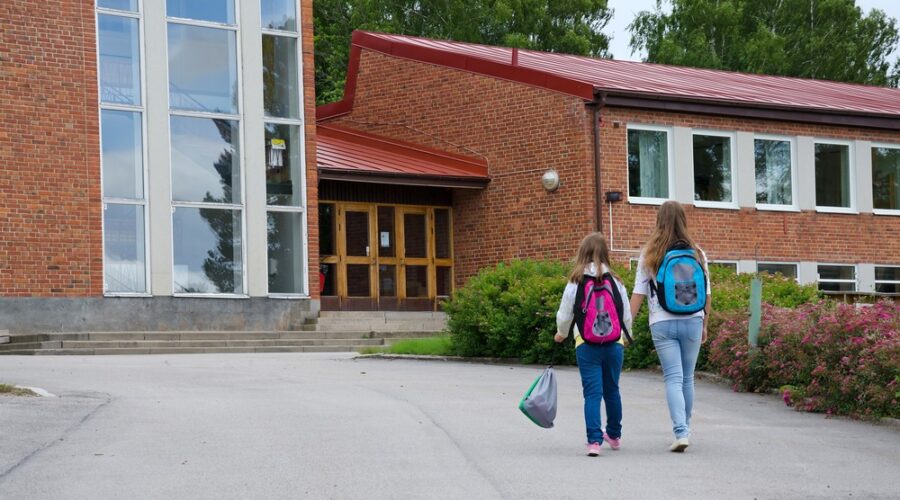 Kids walking to school