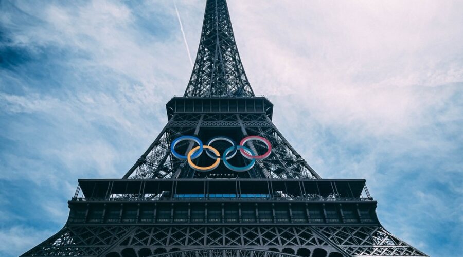 Eiffel tower with Olympic logo