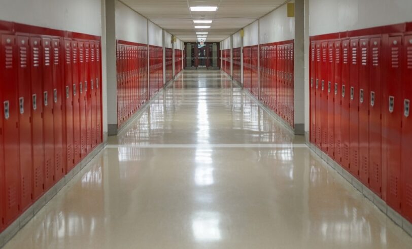 Empty school hallway, 4dsw, four-day school week, Missouri school finance, school budgets, education reform