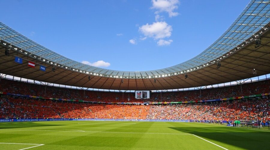 World cup, mega events, subsidies, economic development policy, tourists, stadium spending