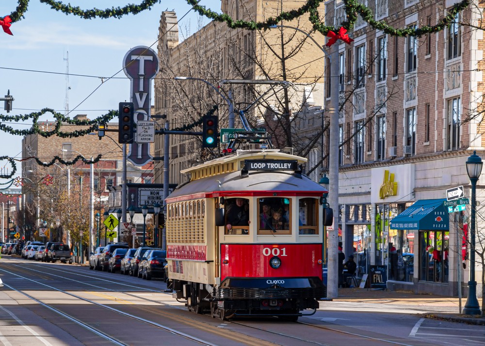 The Loop Trolley and the Definition of Insanity