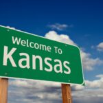 Kansas, Kansas income tax cut, Missouri tax policy, tax cuts, budget and spending