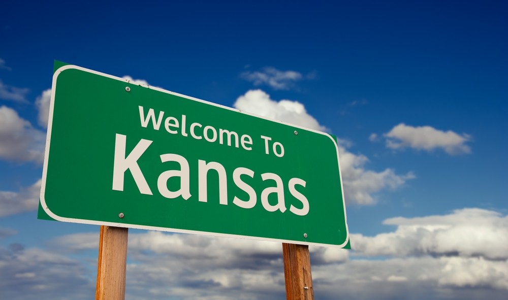 Kansas, Kansas income tax cut, Missouri tax policy, tax cuts, budget and spending