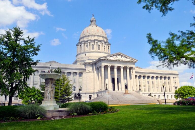 Missouri State Capitol, Missouri budget, COVID relief, Missouri spending