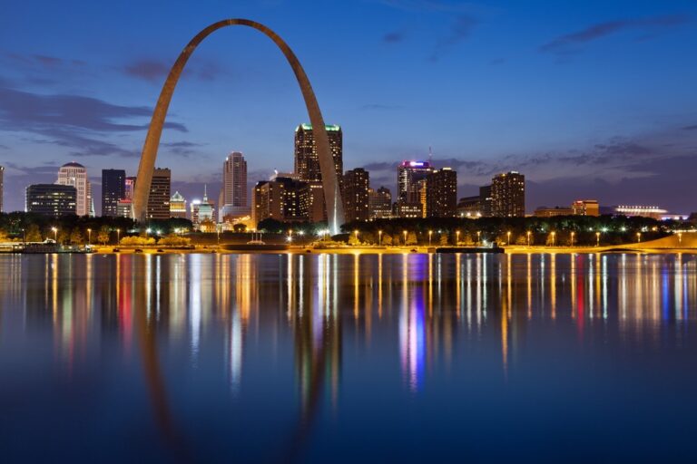Missouri, St. Louis skyline, occupational licensing, regulatory burden